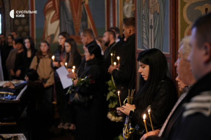 "Був шаленою людиною": у Києві попрощалися з загиблим на війні тренером Invictus Games Тарасом Шпуком