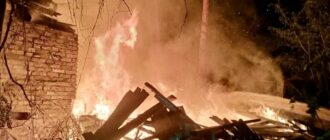 На Київщині атака РФ спричинила пожежі