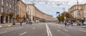 У Києві щоранку зупинятимуть рух на Хрещатику на час хвилини мовчання