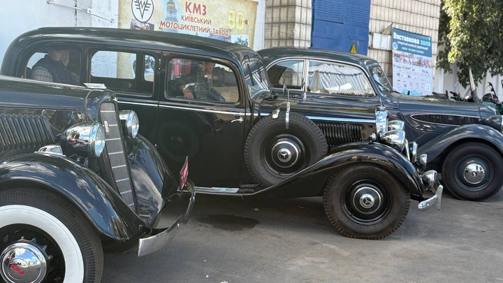 У Києві проходить технічний фестиваль Old Car Land