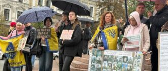 У Києві відбулася традиційна акція-нагадування "Не мовчи! Полон вбиває"