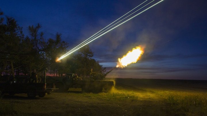 Через "шахеди" на Київщині постраждала жінка: пошкоджений будинок та авто