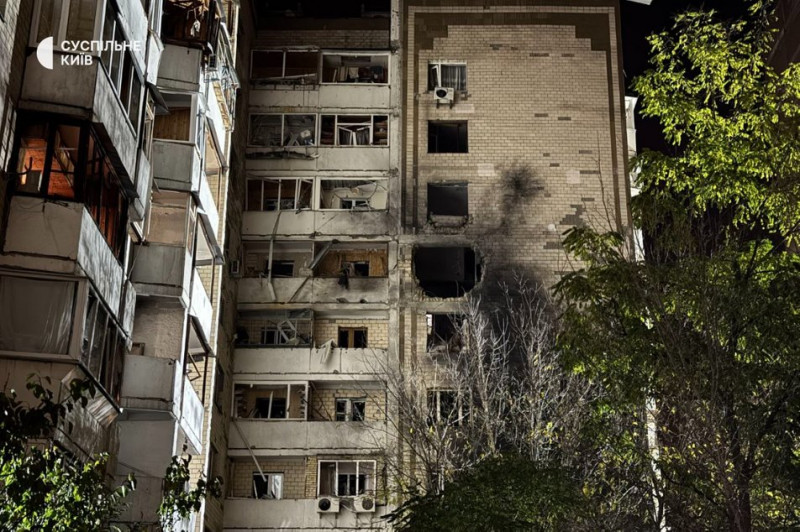 "Сильне задимлення було, все повилітало. Страшно дуже": під час нічної дронової атаки РФ на Київ загинули люди