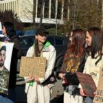 "Якщо їхнім голосом будуть мільйони, почує весь світ": щонедільна акція "Не мовчи, полон вбиває!" відбулася у Києві