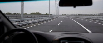У Києві обмежили рух Подільським мостом під час тривог