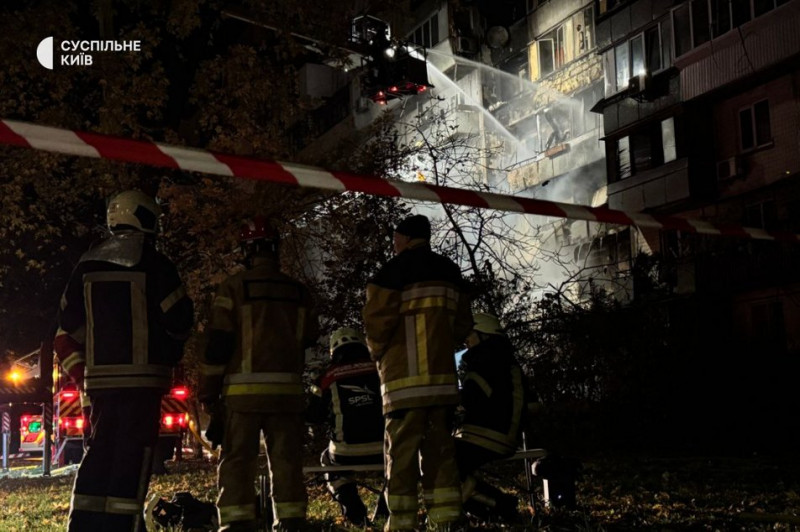 "Сильне задимлення було, все повилітало. Страшно дуже": під час нічної дронової атаки РФ на Київ загинули люди