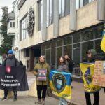 "Це наш крик душі": у Києві рідні полонених військових вийшли на акцію підтримки