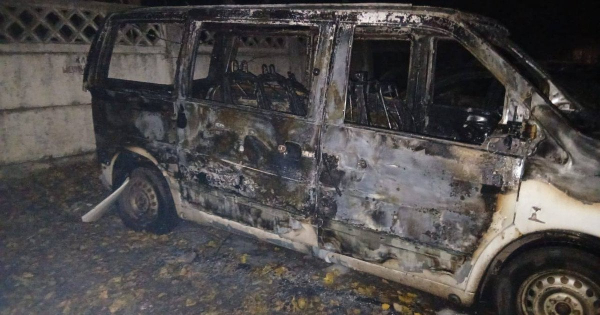 Київщина пережила атаку дронів: горіли будинки та автівки (фото)
  
 Київщина пережила атаку дронів: горіли будинки та автівки (фото)