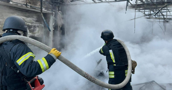 
 Масований удар по Київщині: ворог поцілив в енергетику — люди без світла, пошкоджені будинки
 