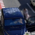 Водій Mercedes, який побив велосипедиста, підозрюється у розтраті 25 млн на зимову форму для ЗСУ