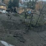 Через нічну ракетну атаку у Києві ускладнений рух транспорту