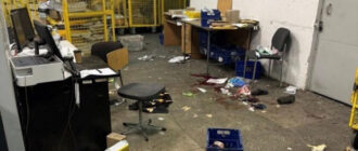 З'явилися фото з місця вибуху на Укрпошті З'явилися фото з місця вибуху на Укрпошті