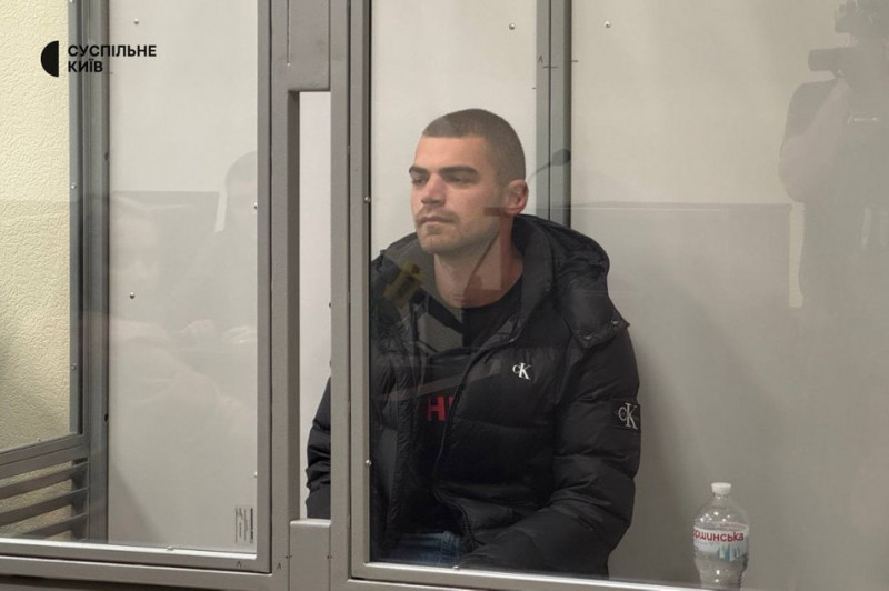 Побиття чоловіка біля столичного ТЦК: суд обирав запобіжні заходи двом підозрюваним поліцейським