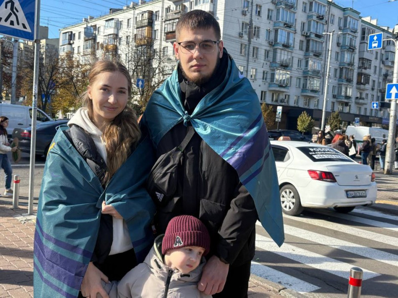 "Якщо їхнім голосом будуть мільйони, почує весь світ": щонедільна акція "Не мовчи, полон вбиває!" відбулася у Києві