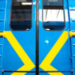 На одній зі станцій метро Києва з вагонів висадили пасажирів: що сталося