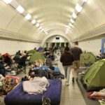 Масований удар РФ по Києву: поранені люди, частина міста без світла, перебої в роботі метро