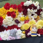 "До такого неможливо звикнути": на Київщині попрощалися з жінкою та двома дітьми, які загинули під час дронової атаки РФ
