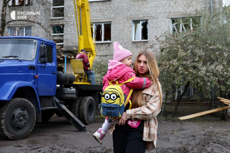 "Був спалах, а потім сильний вибух": під час нічної ракетної атаки РФ загинули люди