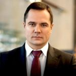 Міг перепродати елітні квартири й не доплатити 12 млн грн податків: нова підозра Комарницькому