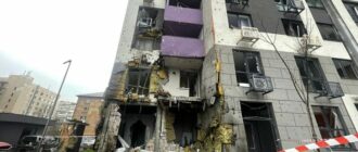 "Не встигли відчинити двері, як уже приліт": мешканці Солом'янського району про нічну атаку РФ