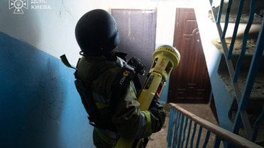 
 Масована атака на Київ: один загиблий, 24 постраждалих, руйнування та пожежі (фото)
 