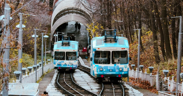 
 У Києві тимчасово зупинено фунікулер: чому так трапилось
 