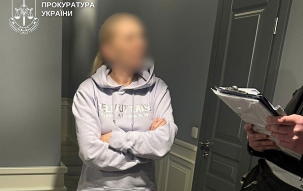 У Києві викрили корупційну схему розмитнення авто У Києві викрили корупційну схему розмитнення авто