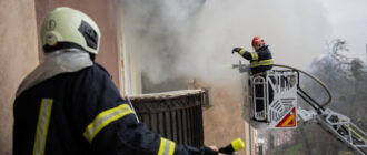 У Києві через вибух зарядної станції загорілася квартира