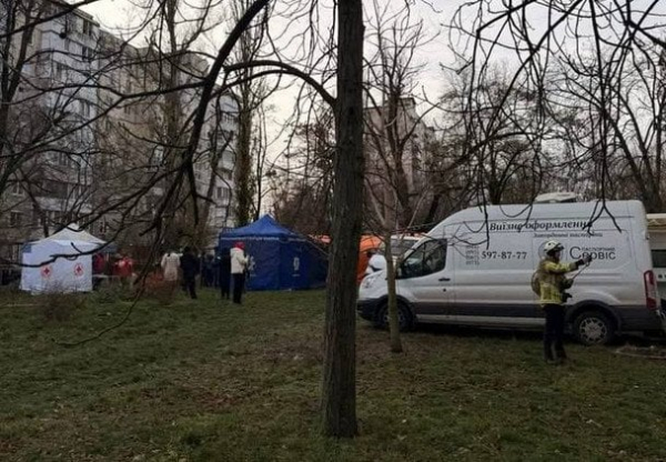 
 Удар РФ по Києву: зросла кількість постраждалих, рятувальні роботи тривають на двох локаціях
 