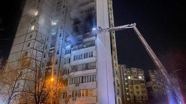 
 Масована атака на Київ: один загиблий, 24 постраждалих, руйнування та пожежі (фото)
 