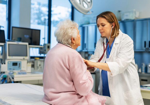 В Україні затвердили новий стандарт медичної допомоги при деменції та легких когнітивних розладах