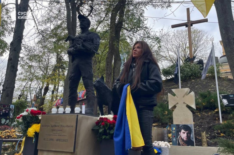 "Черговий день пам'яті": побратими зібрались на Аскольдовій могилі на 30-річчя "Да Вінчі"