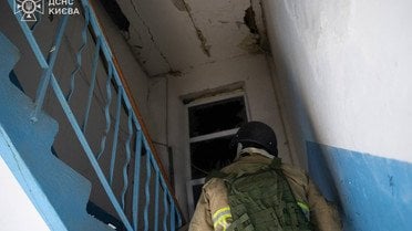 
 Масована атака на Київ: один загиблий, 24 постраждалих, руйнування та пожежі (фото)
 