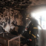 Гасив власну квартиру: історія рятувальника з Києва, чий дім знищив дрон Росії