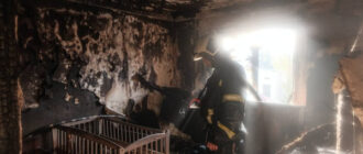 Гасив власну квартиру: історія рятувальника з Києва, чий дім знищив дрон Росії