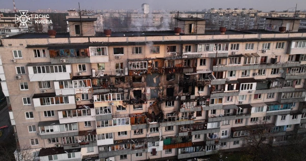 
 Удар по дев'ятиповерхівці в Києві: кількість загиблих знову зросла, під завалами шукають людей
 