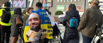 "Ми об'єдналися, щоб бути їхнім голосом": у Києві пройшла акція рідних полонених та безвісти зниклих військових