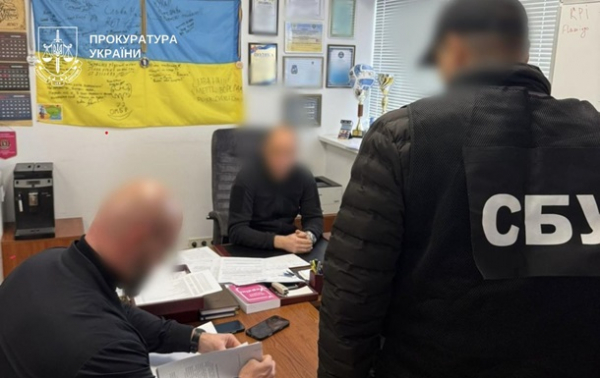 На Київській митниці викрили схему при розмитненні авто зі США