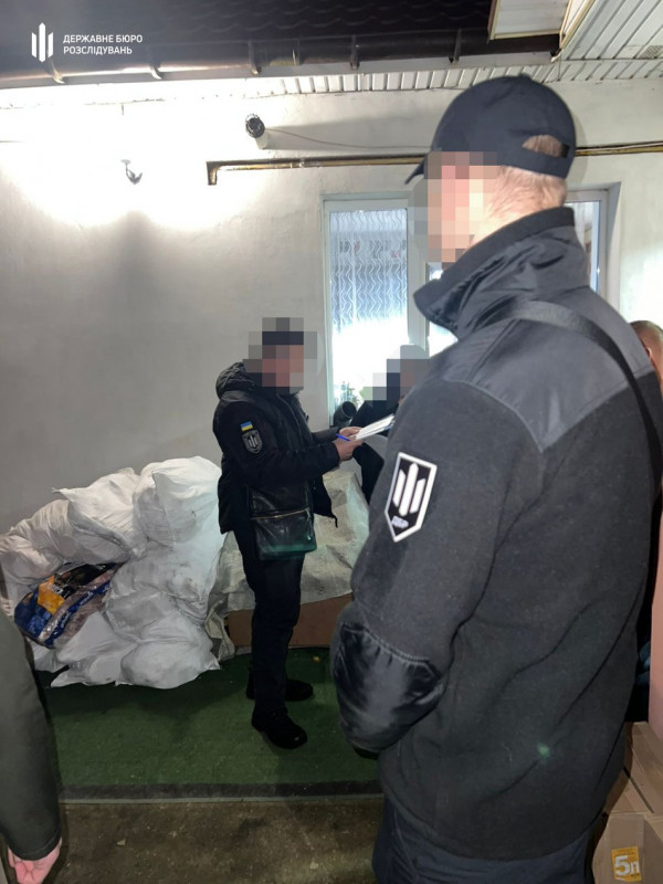 На Київщині у військовій частині викрили розкрадання харчів на мільйони — ДБР