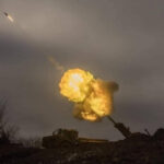 Комбінована атака РФ: у Києві прогриміли вибухи