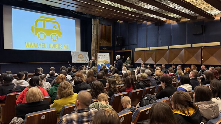 У Києві показали фільми і репортажі, які зняли діти з прифронтових територій