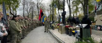 "Черговий день пам'яті": побратими зібрались на Аскольдовій могилі на 30-річчя "Да Вінчі" "Черговий день пам'яті": побратими зібрались на Аскольдовій могилі на 30-річчя "Да Вінчі"