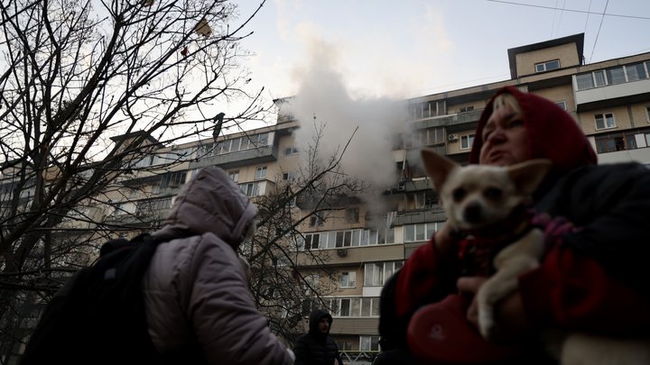 У п'яти районах Києва розгорнули штаби допомоги: адреси