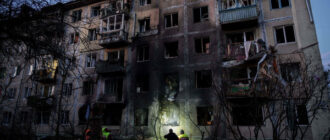 Мати з сином вистрибнули з вікна, рятуючись від російського обстрілу