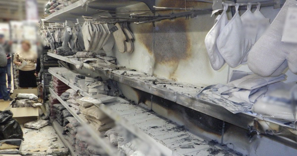 Під Києвом іноземець підпалив гіпермаркет: деталі та фото
Під Києвом іноземець підпалив гіпермаркет: деталі та фото