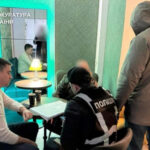 У Києві шахраї видурили мільйони на "лазерну зброю"