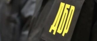 Намагалися продати квартиру померлої людини: ДБР підозрює столичних правоохоронців в шахрайстві