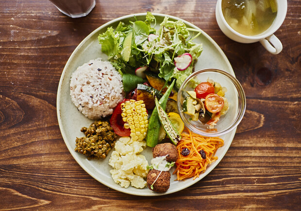 Фахівець з харчових технологій розповів, що ШІ створює їжу, яка буде лікувати 