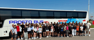 Як організувати комфортний виїзд великої групи з Києва за кордон