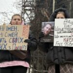 "Для нас свята не настають": біля головної ялинки країни пройшла акція на підтримку зниклих безвісти і полонених ЗСУ